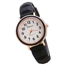 Женские часы Timezone #301, Кварцевые аналоговые наручные часы с круглыми циферблатами и силиконовым ремешком 2024 - купить недорого