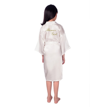 Атласные халаты для девочек с золотыми буквами и цветами, детские халаты для подружки невесты, детское кимоно, банные халаты, Детская ночная рубашка, модель B25 2024 - купить недорого