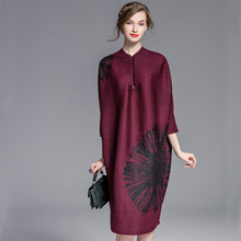 Женское свободное платье с рукавом три четверти, рукавом «летучая мышь» 2024 - купить недорого