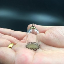 Colgante de frasco de vidrio con forma de tubo de campana transparente, 25x18mm, base de encaje de bronce, tapa de bandeja, botella de vidrio de deseos, collar de moda, frascos de vidrio 2024 - compra barato