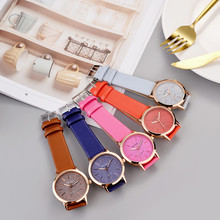 Yolako relógio de pulso feminino, casual, couro de quartzo, com pulseira de céu estrelado, analógico, para mulheres, novo, 2018 2024 - compre barato