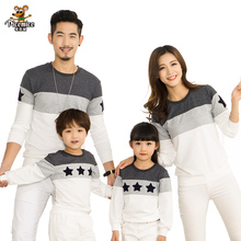 Family Look 2021 Fashion Mother Father Baby Cotton Mommy and Me Clothes Family Clothing Embroidery Star Family Matching Outfits 2024 - buy cheap