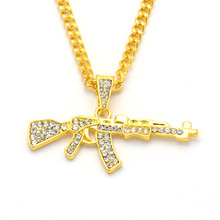 Модное ожерелье AK47 с подвеской в виде пистолета, европейские украшения в стиле хип-хоп, цепь из нержавеющей стали со стразами, длинное серебряное Золотое ожерелье 2024 - купить недорого