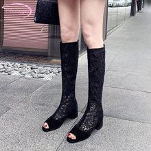 Botas con punta abierta para mujer, sandalias con bordado calado, gruesas, de estilo chino, a la moda, para verano 2024 - compra barato