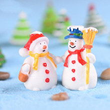 Figuras en miniatura de muñeco de nieve para niños, Mini figuras de Navidad para decoración del hogar, kawaii, bricolaje, adorno de jardín de hadas, juguete para niños 2024 - compra barato