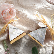 Caixa de doces de pirâmide triângulo, lembranças e presentes, sacos de doces para convidados, decoração de casamento, chá de bebê, materiais de festa 2024 - compre barato