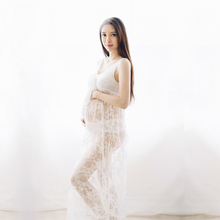 Кружевное платье для беременных Le Couple, белое платье без рукавов с v-образным вырезом для фотосессии, платье макси для беременных 2024 - купить недорого