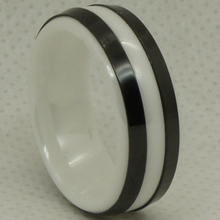 Clássico 2 linha preta inlayed em branco oi-tecnologia à prova de riscos de cerâmica anel de cerâmica 2024 - compre barato
