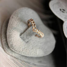 Женское кольцо с кристаллами, V-образное кольцо с кристаллами 2024 - купить недорого