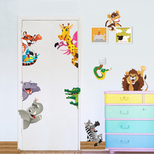Животные джунглей наклейки на стену для дверь детской комнаты украшения DIY наклейки для дома Лев слон жираф мультфильм ПВХ настенная постер 2024 - купить недорого