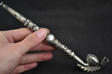 Miao-herramienta para fumar, utensilio con diseño de dragón antiguo decorado a mano, tallado en plata, exorcista 2024 - compra barato