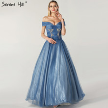 Голубые сексуальные бальные платья с открытыми плечами, платья для выпускного вечера 2020, тюлевые Бальные платья без рукавов с бусинами и кристаллами Serene Hill BLA6678 2024 - купить недорого
