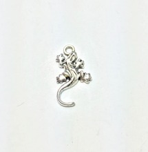 Eruifa 20pcs 22*12mm Mini Gecko Zinc Alloy necklace,earring bracelet jewelry DIY handmade 2 colors 2024 - buy cheap