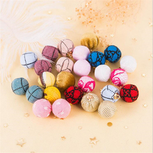 10 pçs/lote Artesanato Pano De Veludo Bola Redonda Beads Encantos Pingentes Para DIY Brincos Acessórios de Moda Material de Fabricação de Jóias 2024 - compre barato