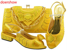 Doershow-zapatos italianos amarillos con bolsos, juego de zapatos y bolsos africanos para mujeres, conjunto para fiesta de graduación, sandalias de verano HH1-30 2024 - compra barato