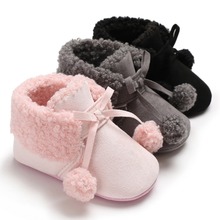 Botas de inverno para bebês de pelúcia, sapatinho infantil antiderrapante, bola de neve com sola macia, quente para meninos e meninas 2024 - compre barato