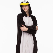 Женские пижамы кигуруми с черным пингвином, фланелевые пижамы с капюшоном и животными, зимние комбинезоны для взрослых, ночная рубашка, пижамы, домашняя одежда 2024 - купить недорого