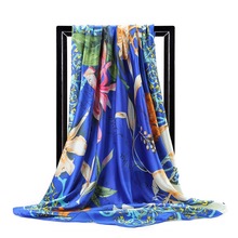 Женский шелковый шарф, роскошный брендовый платок с синим цветочным принтом, квадратный платок, сатиновый хиджаб, модная шаль, шарф 90*90 2024 - купить недорого