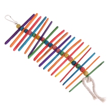 2018 nuevo juguete para loro colorido de madera Popsicle Beads columpio para aves Arco Iris jaula colgante para periquito cacatúa masticar juguete 2024 - compra barato