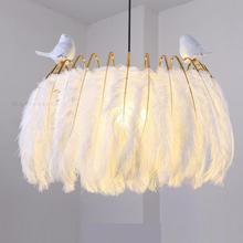 Свадебные подвесные светильники с белыми перьями для столовой, спальни, новинка, романтическая Подвесная лампа с птицами, подвесной светильник, освещение 2024 - купить недорого