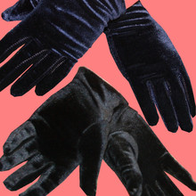 10pc / Lot Lady women velvet pleuche short gloves  free shipping wholesale 2024 - buy cheap