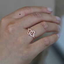 2018 wholesale fashion jewelry cheap high quality brass Rose gold color finger ring adjust chain with Heart charm for lover gift 2024 - buy cheap