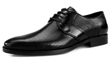 Модные летние туфли для выпускного бала с вырезами; Цвет черный, коричневый; Мужские модельные туфли; деловые туфли из натуральной кожи; Мужская официальная Свадебная обувь 2024 - купить недорого