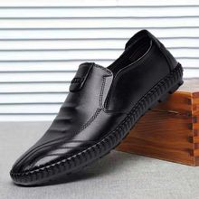 Sapatos de couro genuíno para homens, chinelos slip-on versão coreana, sapatos baixos de couro macio e preto 2024 - compre barato