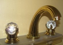 EMS (DHL) Envío Gratis PVD oro amplio lavabo de baño grifo de cristal manijas perillas grifo 2024 - compra barato