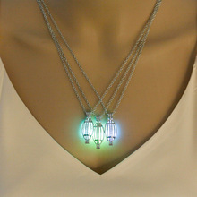 Светится в темноте ювелирные изделия с серебристым цветом выдалбливают формы светящийся медальон с камнем кулон ожерелье для мужчин женщин подарок 2024 - купить недорого