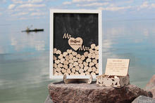 Libro de invitados clásico de madera personalizado para boda, caja elegante con corazones, alternativa de libro de invitados de Mr & Mrs, libro de invitados de boda 2024 - compra barato