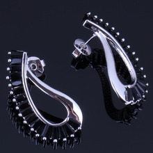 Charming Black Cubic Zirconia Silver Plated Stud Earrings V0844 2024 - buy cheap