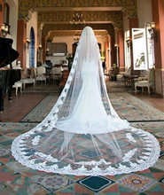 Branco/marfim bonito catedral comprimento laço appliqued casamento véu nupcial com pente 2024 - compre barato