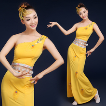 Новинка, традиционное китайское платье для девочек и женщин, Национальная народная модель, длинное платье с юбкой-годе и павлином для танцев 2024 - купить недорого
