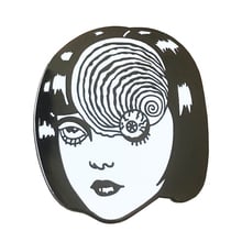 Broche de esmalte japonês uzumaki, junji ito, tomie horror goru, anime japonês 2024 - compre barato