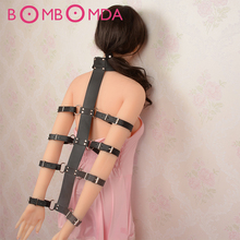 Juego de Bondage para adultos, Juguetes sexuales de cuero PU para pareja, cuello para cuello con sujeción de mano, pluma E3 2024 - compra barato