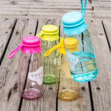 Botella de agua con tapa antipolvo portátil, de 4 colores botella de plástico, para deporte al aire libre, ahorro de espacio, 400ml 2024 - compra barato