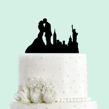 New York Couple Bride and Groom Kissing Wedding Cake Topper,Statue Of Liberty And Castle Cake Topper,Mr And Mrs,Romantic 2024 - buy cheap