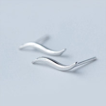 Женские серьги-гвоздики из серебра 925 пробы в минималистичном стиле 2024 - купить недорого