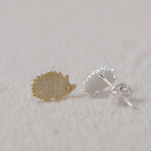 Wholesale 10 Pairs Fashion Hedgehog Stud Earring Fashion Women Earrings Casual Jewelry 3 Colors Available 2024 - buy cheap