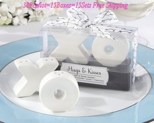 (30Pcs/lot=15Boxes) Wedding and Party Favors of Hugs and Kisses Ceramic Salt and Pepper Shakers For XOXO Wedding souvenirs 2024 - compre barato