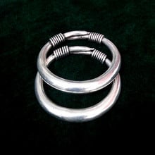 hot sell new - free shipping 100% Handmade traditional technique of plant flower Miao silver bracelet retro bird pawn bangle 2024 - buy cheap