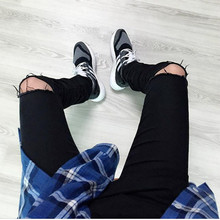Мужские рваные джинсы в байкерском стиле, черные зауженные джинсы с потертостями, дизайнерские брюки в стиле хип-хоп, брюки с дырками kanye west, Прямая поставка 2024 - купить недорого