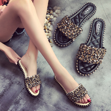 Шлепанцы женские на плоской подошве, сланцы с кристаллами, с заклепками, с окантовкой, открытый носок, сланцы в Корейском стиле, летняя обувь 2024 - купить недорого