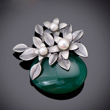 Retro Style Antique Metal Bouquet Brooches Badges Women New Fashion Simulated Pearl Flower Brooch Pins Vintage Jewelry 2024 - buy cheap