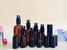 Spray de vidro âmbar recarregável com 50 peças, vazio com spray de névoa fina preta pulverizador para aromaterapia de óleo essencial de perfume 2024 - compre barato