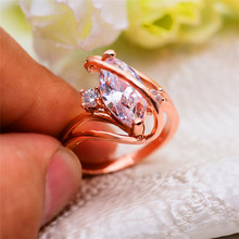 Милое женское кольцо с большим кристаллом из циркония, модное винтажное кольцо из розового золота с цирконием, обручальное кольцо 2024 - купить недорого