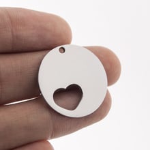 50pcs stainless steel heart in round pendant Disc charm for women female jewelry DIY Origin fashion necklaces gift 2024 - buy cheap