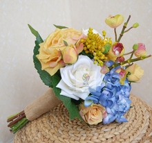 Handmade искусственный цветок свадебный цветок невесты с цветами в руках Калина синий 2024 - купить недорого