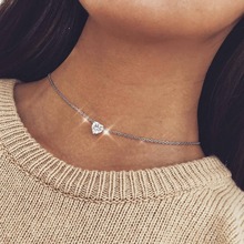 Модное ожерелье-чокер с кристаллами в виде сердца для женщин, женская цепочка золотистого цвета, кулон в виде сердца, ожерелье, ювелирное изделие, подарок 2024 - купить недорого